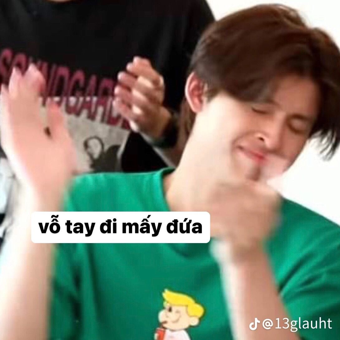 meme vỗ tay trên mạng xã hội